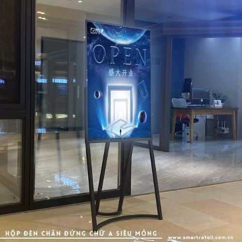 Ảnh 2 của Hộp đèn Led siêu mỏng chân đứng chữ A LA69 dễ dàng tháo lắp