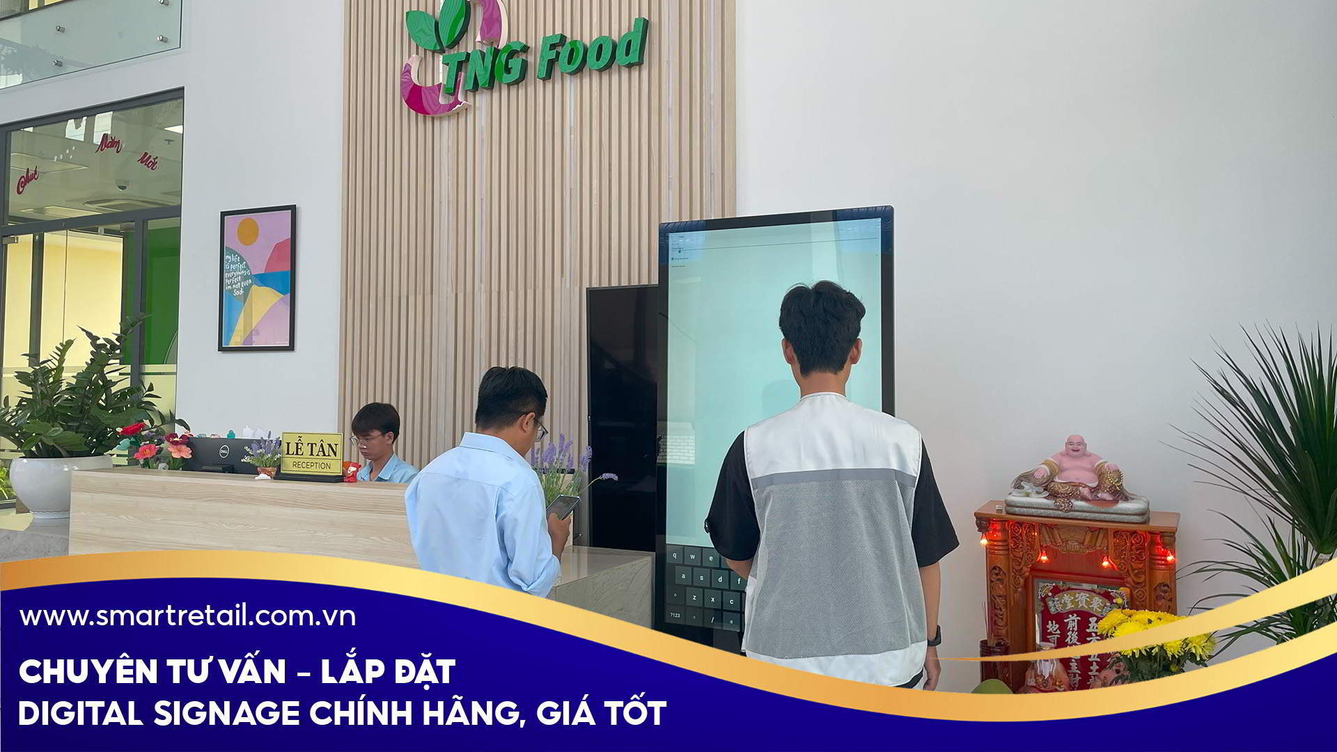 Dự án lắp đặt màn hình chân đứng màu đen tại TNG Food